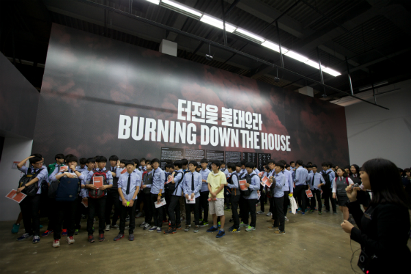 Gwangju Biennale Hits 1 Month 관련 이미지