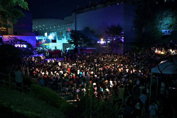 6th Sept 2012 Opening Ceremony of ROUNDTABLE